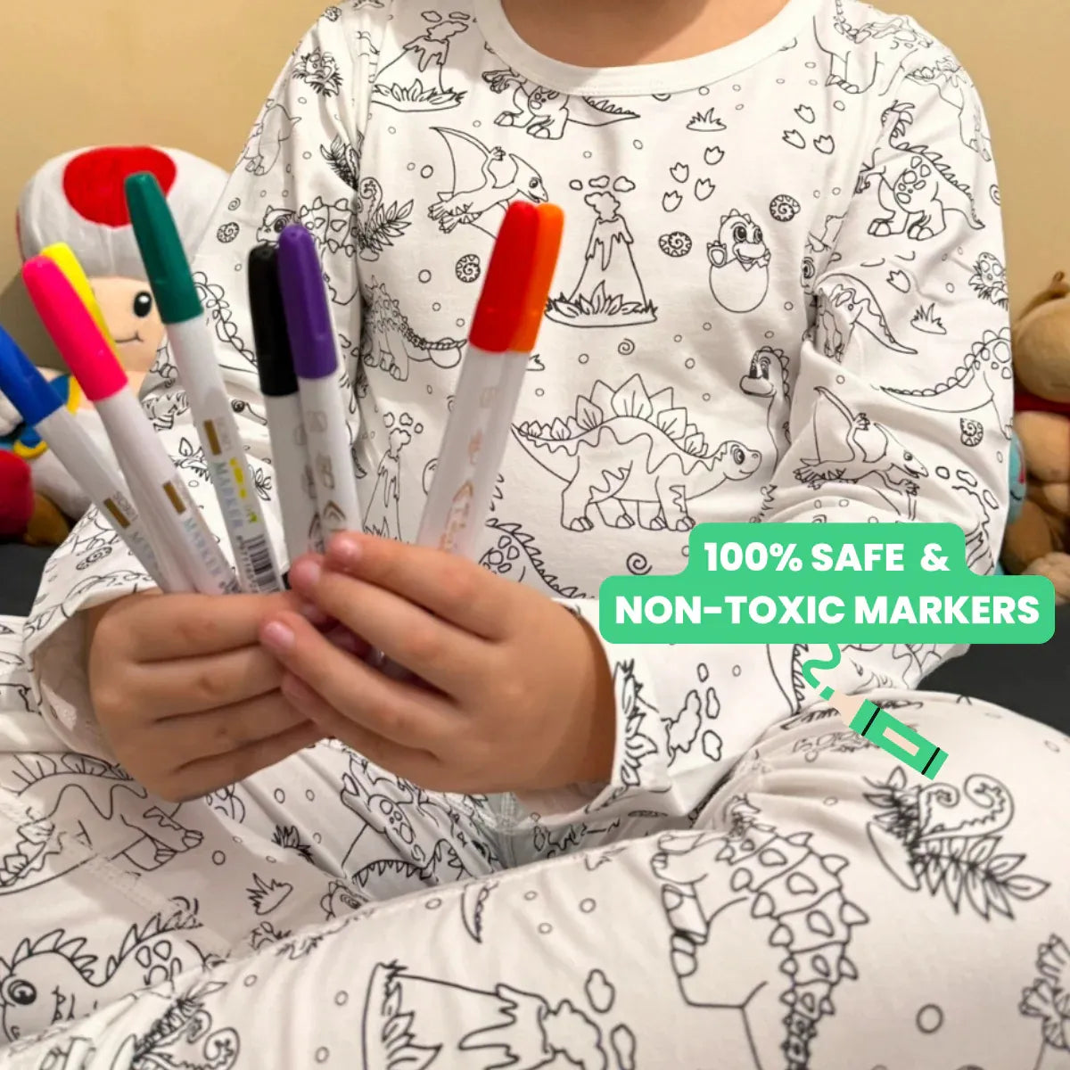 Dielne detské pyžamo Vyfarbi ma – Dinosauri (4+ roky)