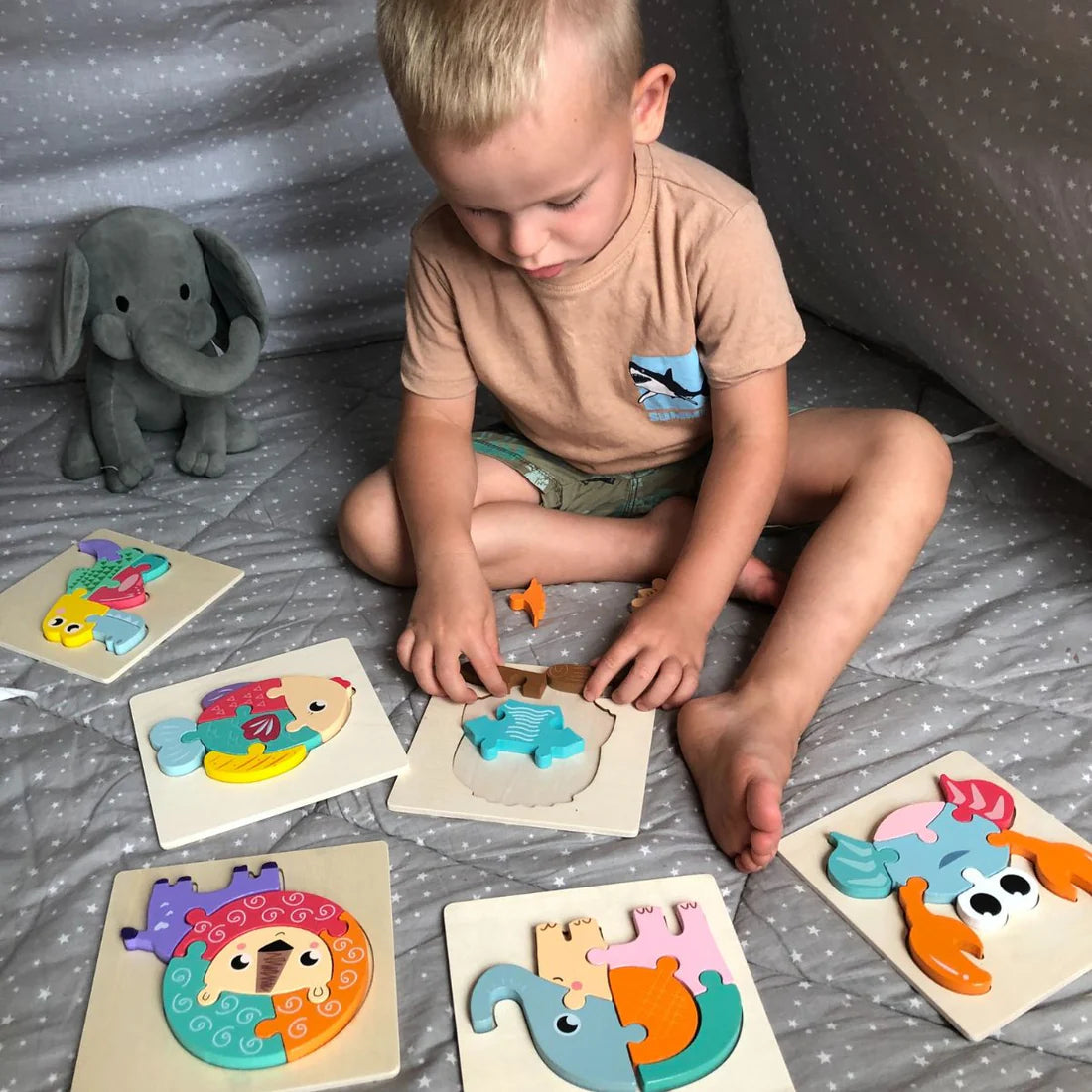 6 drevených montessori puzzle – Autíčka (6+ mesiacov)