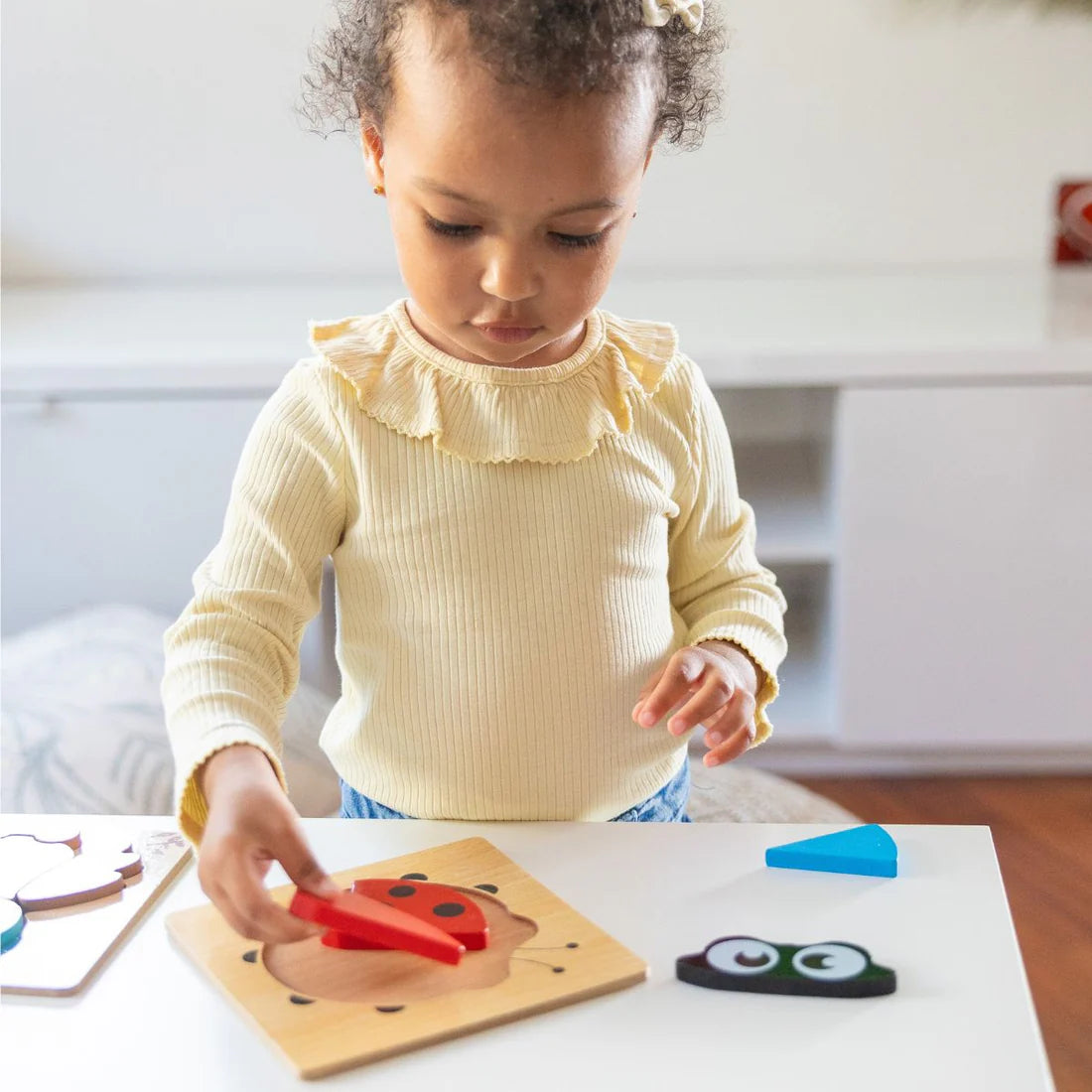 6 drevených montessori puzzle – Autíčka (6+ mesiacov)