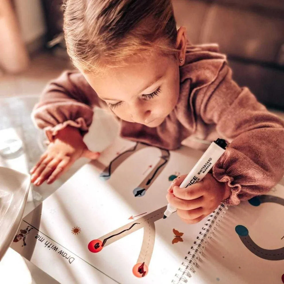 Curious Child – Píš a zmaž zošit na učenie písania, opakovane použiteľný (64 strán, 3–6 rokov)