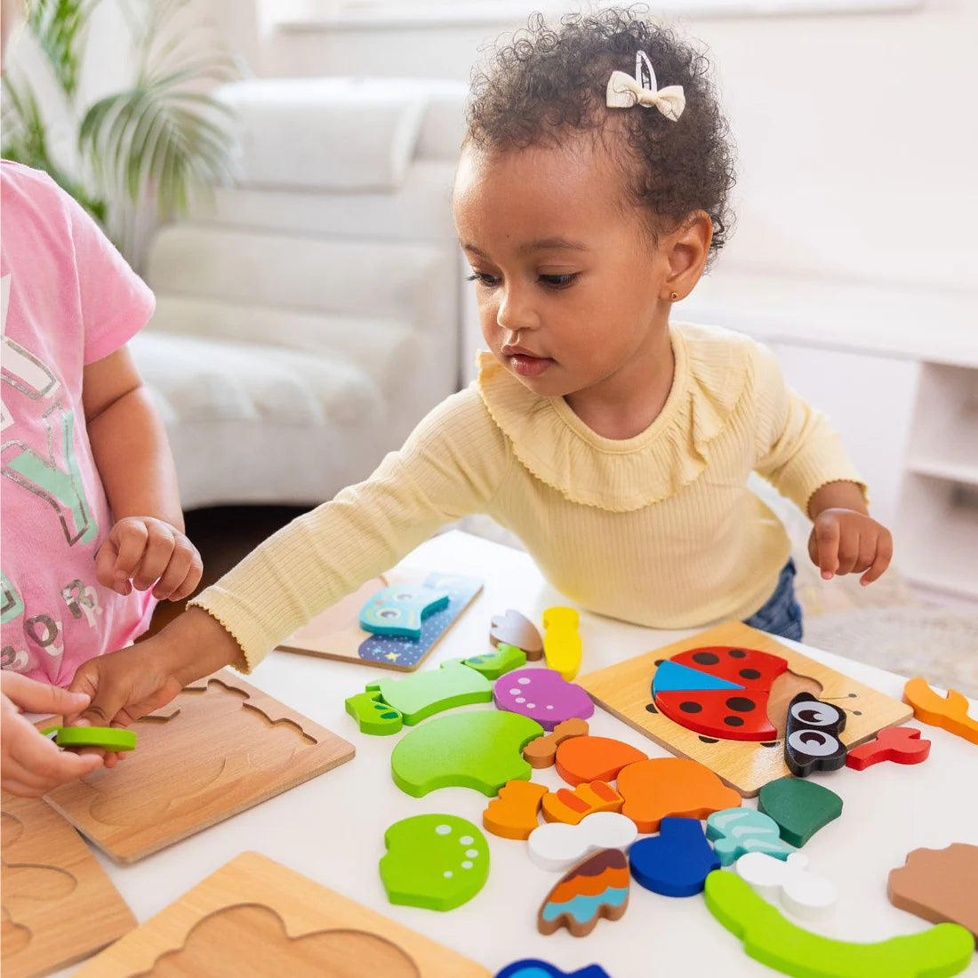 6 drevených montessori puzzle – Autíčka (6+ mesiacov)