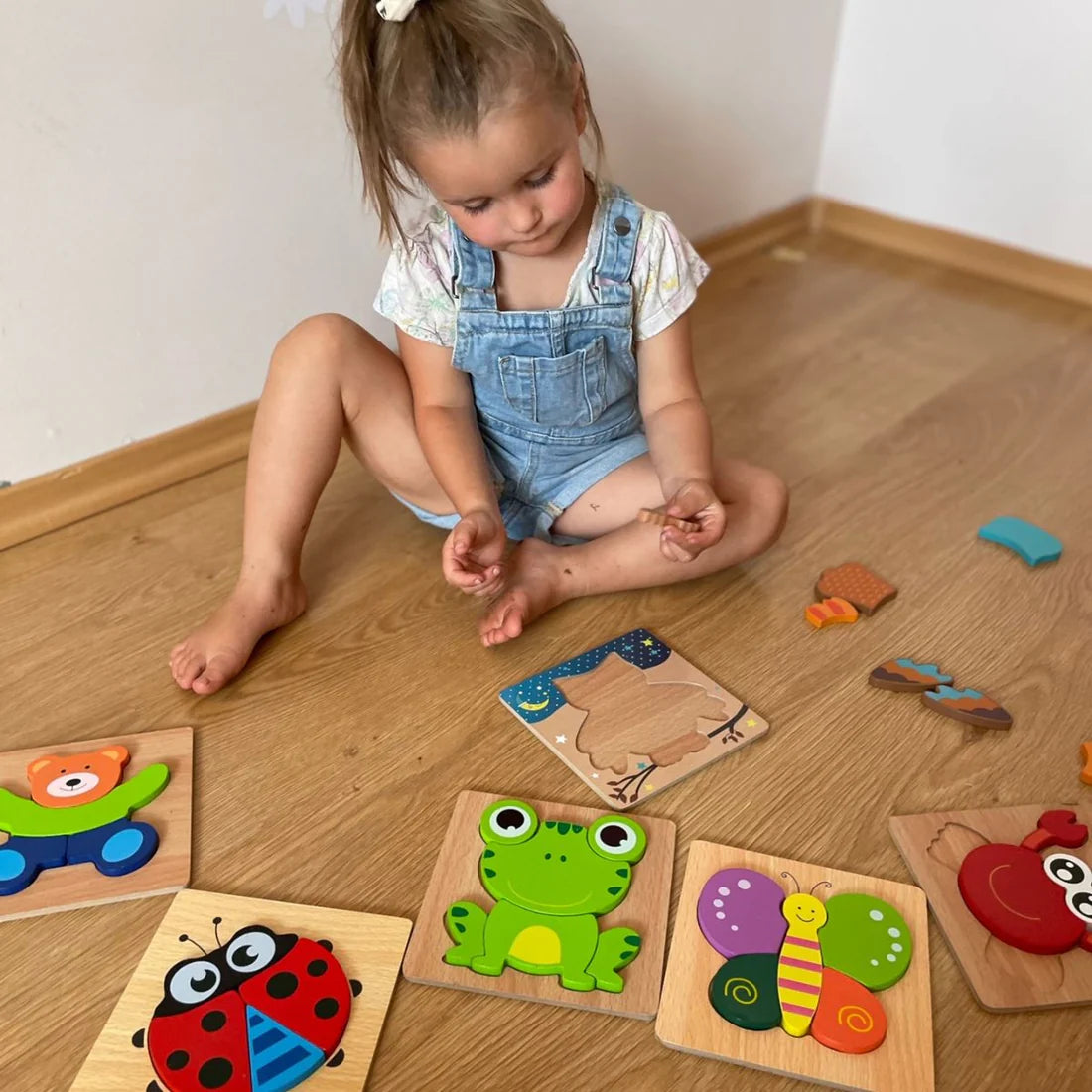 6 drevených montessori puzzle – Autíčka (6+ mesiacov)