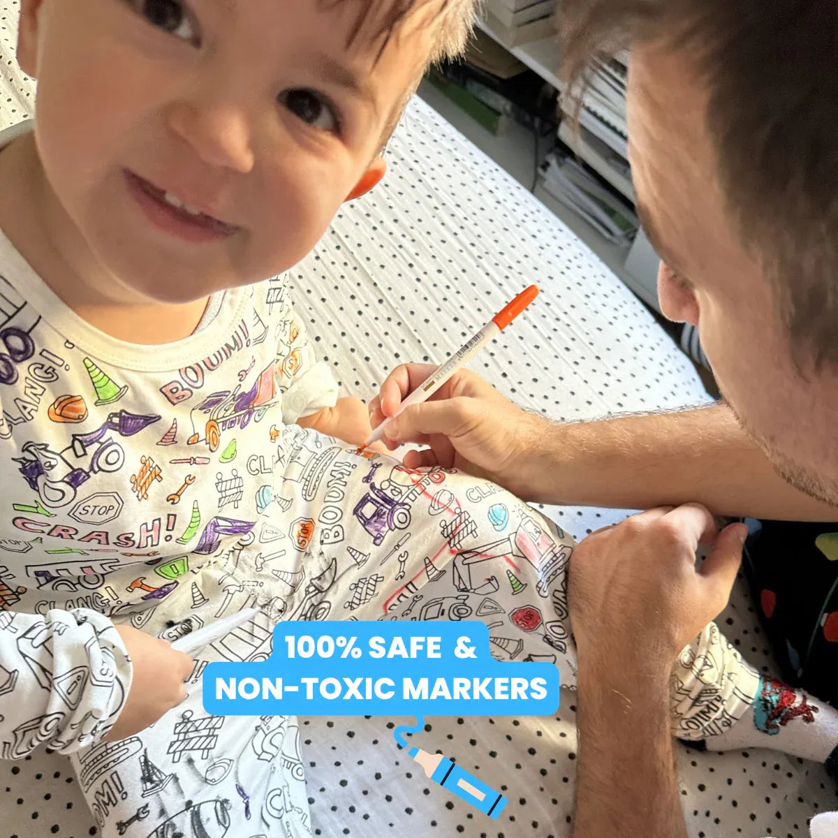 Dvojdielne detské vyfarbovacie pyžamo | Nákladiaky a bagre (4–8 rokov)