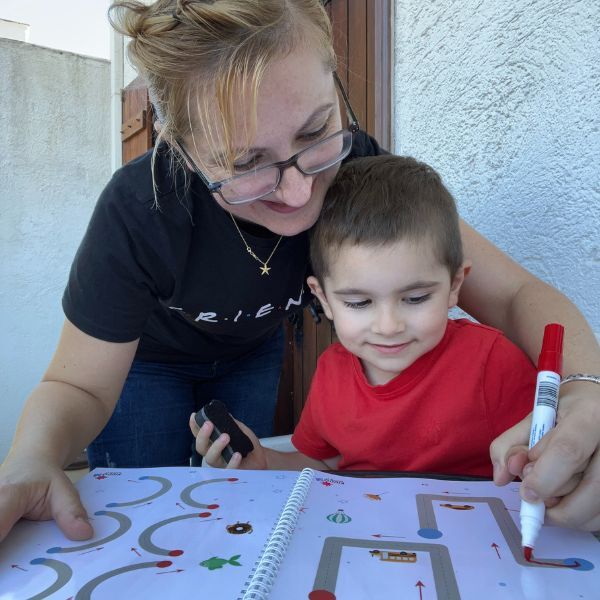 Curious Child: Montessori zošit na sledovanie čiar, čísel a vzorov (od 3 rokov)