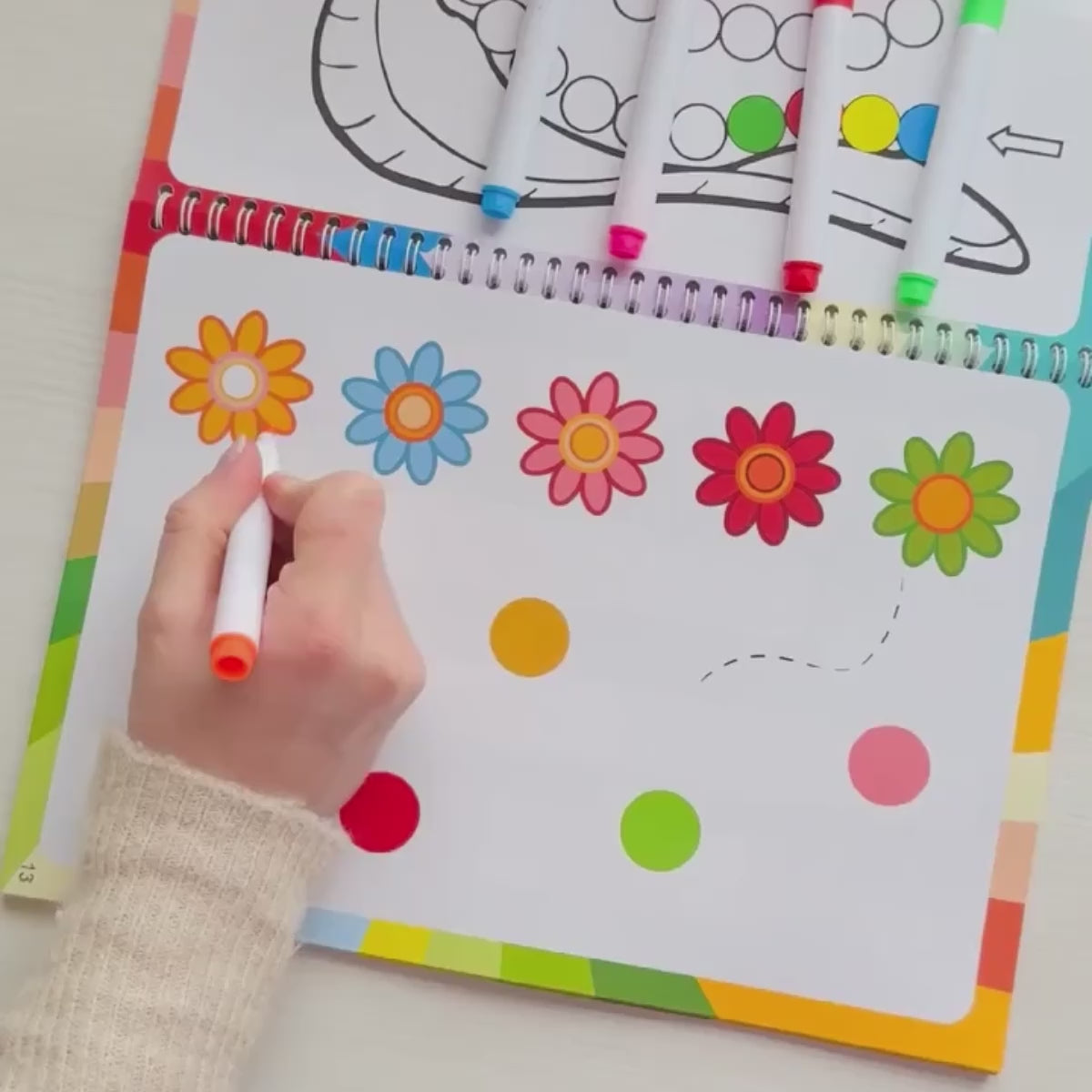 Curious Child Colors | Zošit píš-vymaž na učenie sa písania (64 strán, 2+ roky)